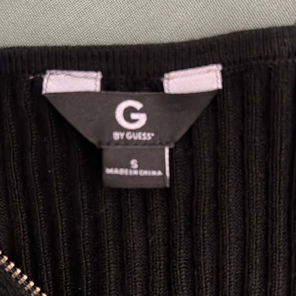 Guess sweater top.               #315 - Picture 5 of 5